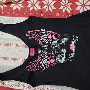 DeMi Loon slashed motorcycle tank